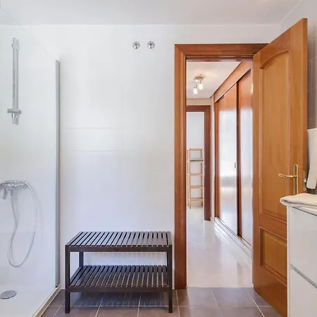 Beautiful Townhouse Beachfront بيت للعطل *