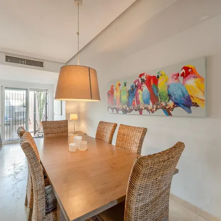 Casa vacanze Beautiful Townhouse Beachfront Marbella
