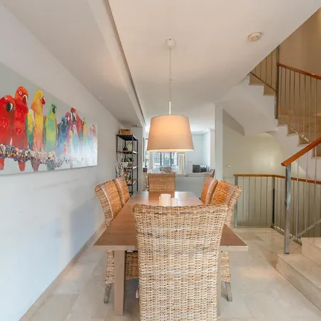 Beautiful Townhouse Beachfront Ferienhaus Marbella