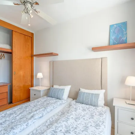 Beautiful Townhouse Beachfront *