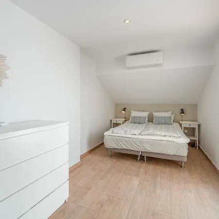 Casa de Férias Beautiful Townhouse Beachfront Marbella
